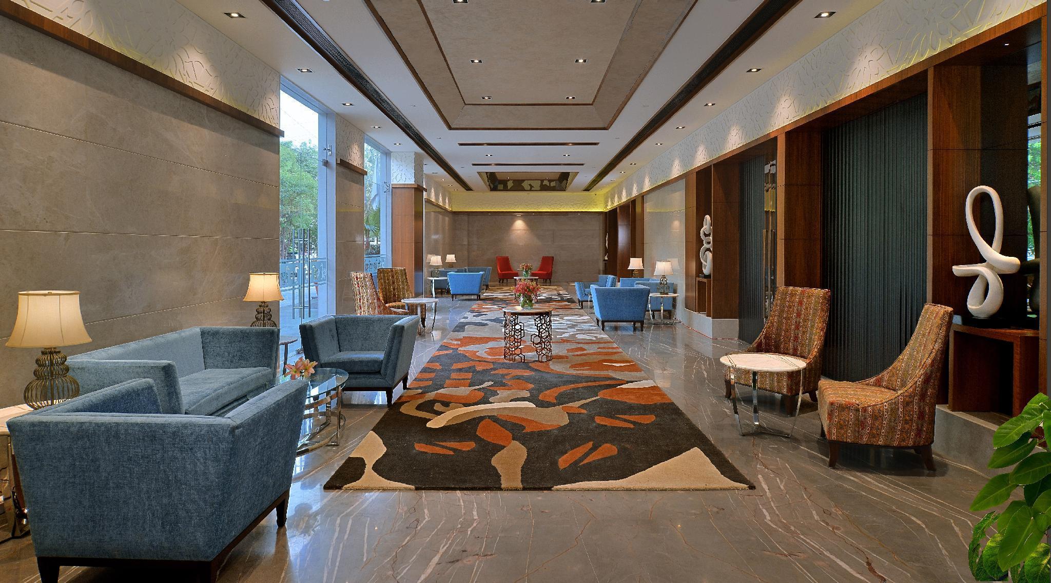 Hotel Radisson Gwalior Extérieur photo