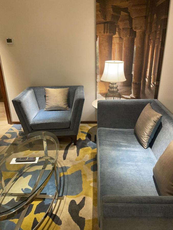 Hotel Radisson Gwalior Extérieur photo